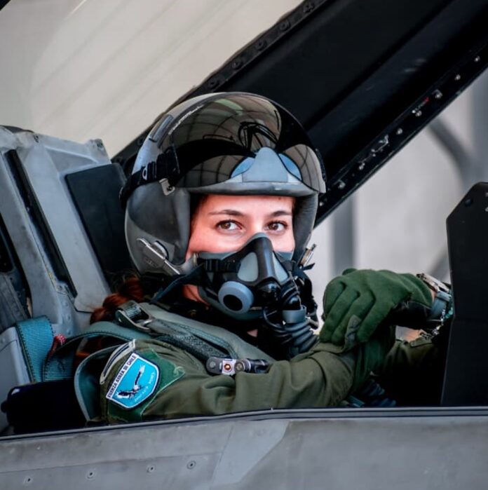 Francisca Caces F-16