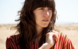 Eleanor Friedberger – “New View” (2016): Canciones para masticar briznas