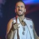 El peculiar gesto que le valió durísimos cuestionamientos a Maluma: “Eres un enfermo!”