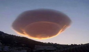 Foto: Nube ¿OVNI? de Tlaxcala, México. /extranotix.blogspot.com