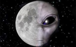 Un ex piloto de la CIA lanza extraña teoría conspirativa sobre aliens viviendo en la Luna
