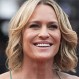 Paparazzis sorprenden a Robin Wright durante su romántica luna de miel en Ibiza