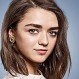 Captan a Maisie Williams con el pelo rosado en el Paris Fashion Week: ¿Demasiado llamativo?
