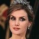 Reina Letizia visita Mozambique para llevar apoyo a miles de damnificados y su tenida genera comentarios