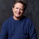 Captan a Michael J. Fox con su esposa de tres décadas: Así se ve hoy el entrañable actor junto a su pareja