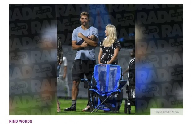 La modelo sueca y su pareja, el ex NFL Jordan Cameron, llevaron a su hijo recién nacido a un partido de fútbol / Captura radaronline.com