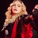 Madonna, junto a su novio 36 años menor, lesionada y caminando con un bastón: Termina conciertos de la peor manera
