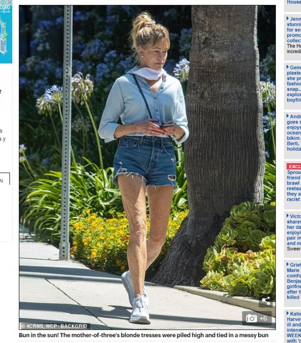 Muchas costumbres se perdieron, pero Melanie Griffith continúa deslumbrando a sus 62 años / Captura www.dailymail.co.uk