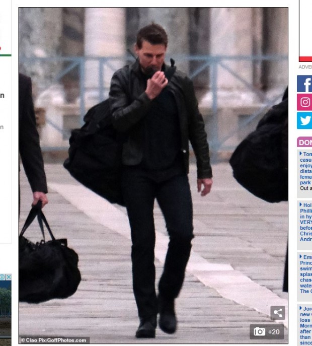Tom Cruise, en la piel de Ethan Hunt, hablando por radio / Captura www.dailymail.co.uk