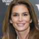Cindy Crawford festeja su cumpleaños número 55 en tenida relajada: Supermodelo es detectada junto a su familia