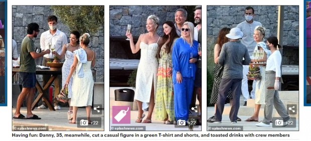 Junto a ella estaban algunos integrantes del elenco y su pareja, Danny Fujikawa / Captura www.dailymail.co.uk