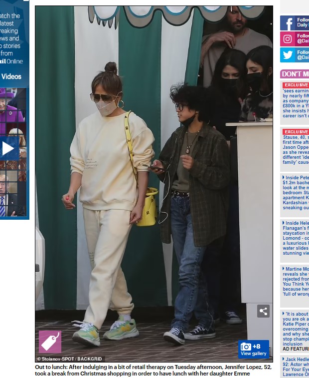 Jennifer Lopez salió a almorzar con su hija Emme / Captura www.dailymail.co.uk