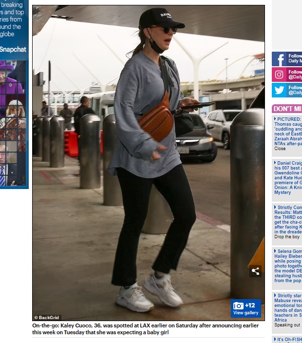 Kaley Cuoco, fotografiada por primera vez desde que anunció que está embarazada / Captura www.dailymail.co.uk