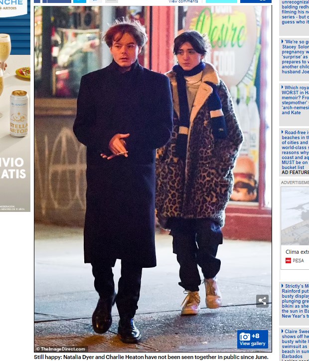 Natalia Dyer y Charlie Heaton, fotografiados juntos por primera vez en varios meses / Captura www.dailymail.co.uk
