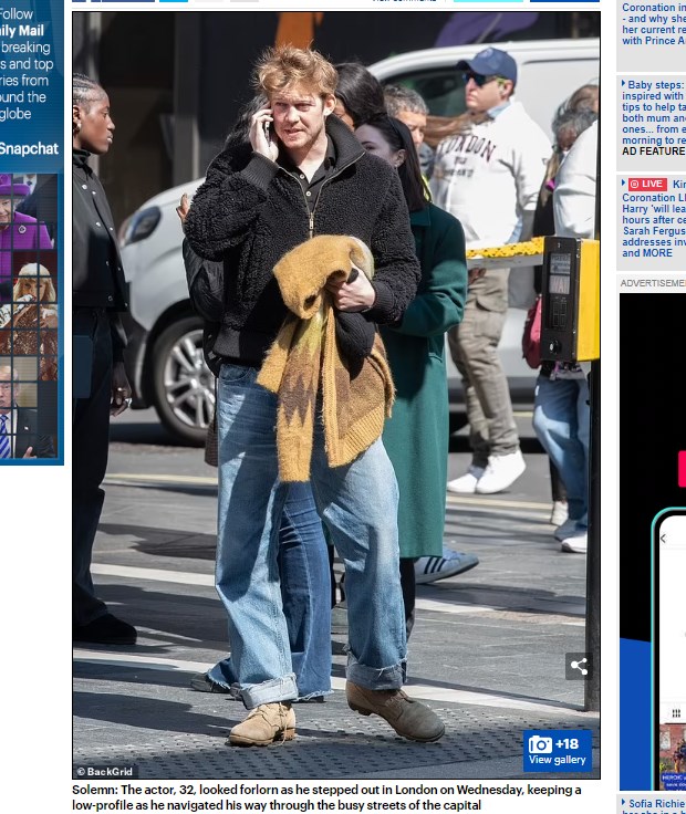 Es la primera vez que el músico y compositor es visto en público tras la ruptura de Taylor Swift / Captura www.dailymail.co.uk