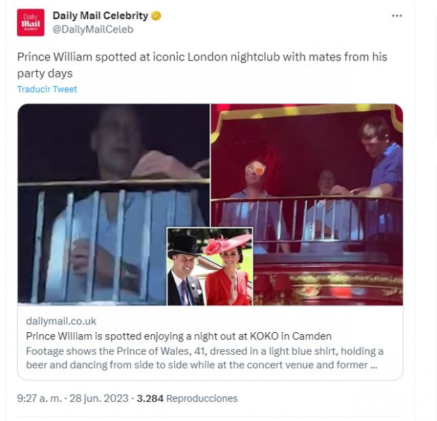 El príncipe William, fotografiado bebiendo y bailando en el balcón de un club nocturno / Captura twitter.com/DailyMailCeleb
