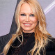 Pamela Anderson reaparece al natural descolocando a todos con su nuevo cambio