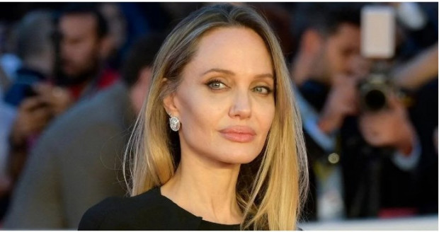 Angelina Jolie paparazzis