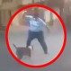 Hombre se defiende de un pitbull con un machete y genera intenso debate en las redes sociales