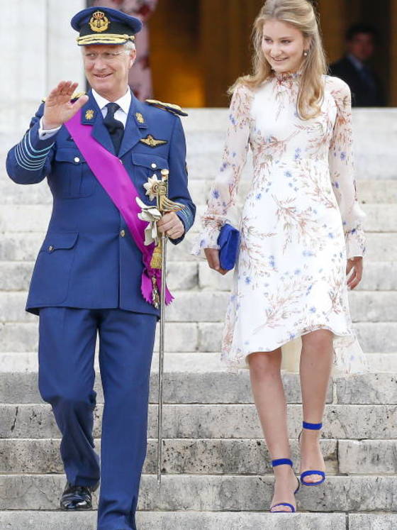 brussels-belgium-21-07-2019-king-philippe-of-belgium-l-and-crown-princess-elisabeth-leave-after-attending-the-te-deum-mass-at-the-cathedral-of-st-michael-and-st-gudula-where-they-were-attending-ceremonies