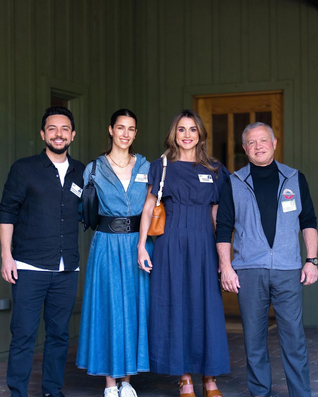 La Princesa Rajwa junto a sus suegros y su marido en Estados Unidos. Foto: Instagram Reina Rania.