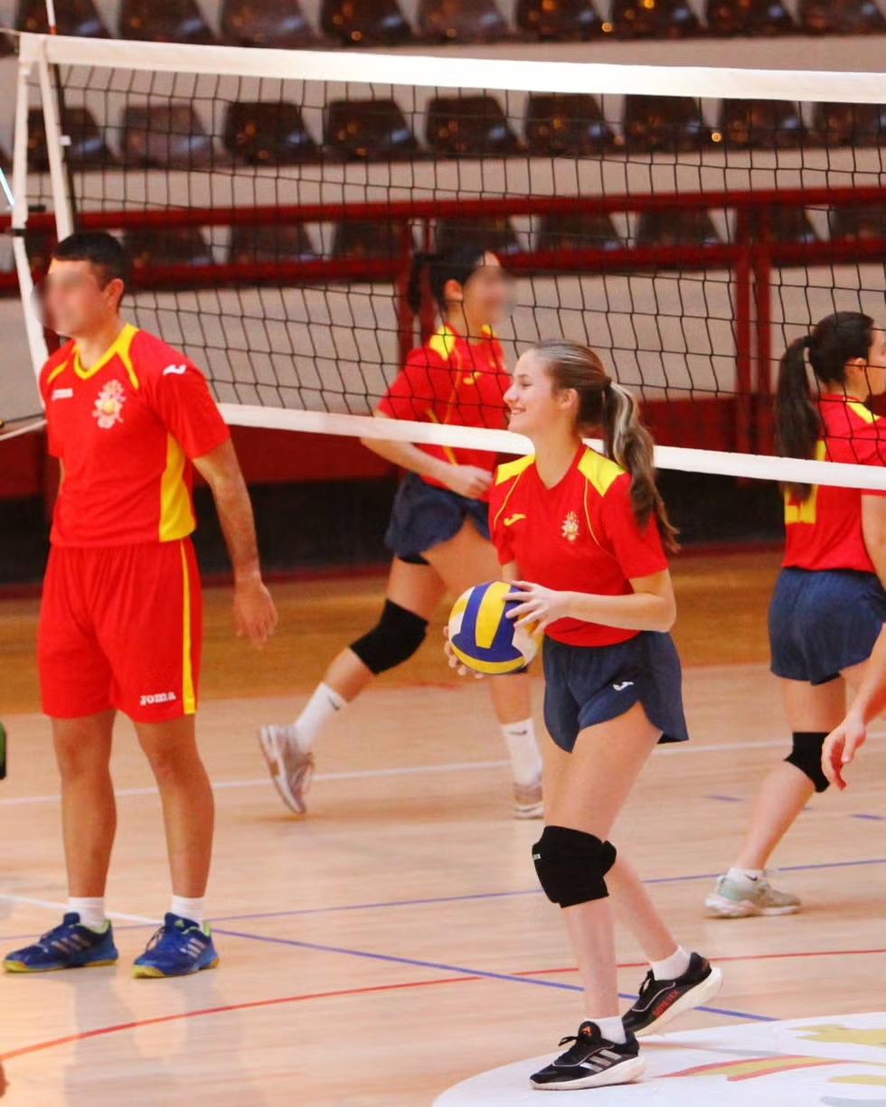 princesa-leonor-voleibol-6771755c62190.jpg