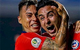 Vargas y Pulgar fueron las figuras de la Roja en redes sociales tras la goleada a Japón