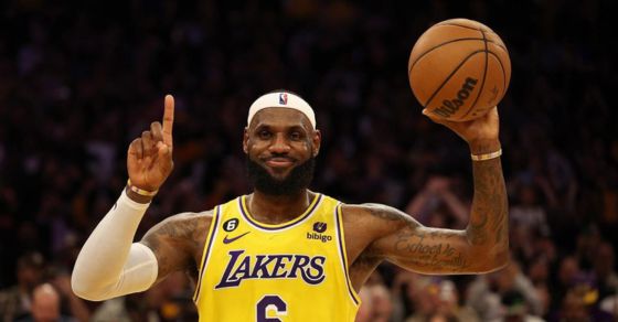 lebron (2)