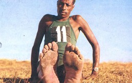 Abebe Bikila: El corredor descalzo que llevó a África a la gloria olímpica