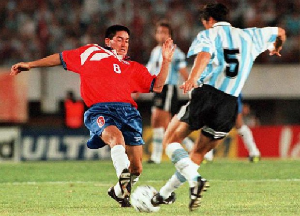 Fernando Cornejo silenció el Monumental de River con su tiro libre el 15 de diciembre de 1996.