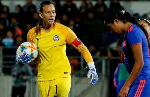 Christiane Endler, hoy por hoy la gran figura del fútbol chileno. De todo el fútbol chileno, incluyendo a los varones.