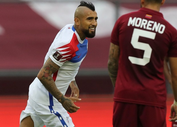 Con el gol que le anotó a Venezuela, Arturo Vidal completó 32 goles por la Roja absoluta. Está a dos de Iván Zamorano.