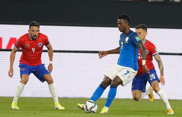 Mauricio Isla y Charles Aránguiz nuevamente destacaron en la Selección.