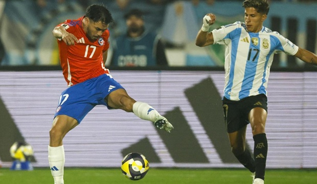 Tras un primer tiempo deslucido, Chile mejoró en la segunda etapa pero no le alcanzó.