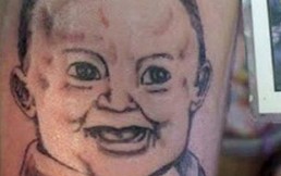 10 tatuajes horribles de padres en homenaje a sus hijos