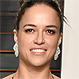 Paparazzis detectan a Michelle Rodríguez exhibiendo su gran estado físico en Saint-Tropez