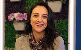 Actriz Renata Bravo comparte foto que ella misma califica de “horrible” con una potente reflexión
