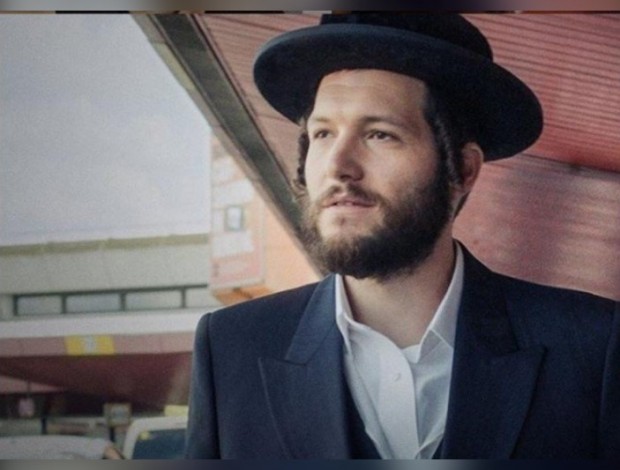 Jeff Wilbusch, interpretando a Moishe Lefkovitch en "Poco Ortodoxa".