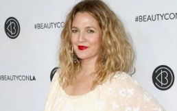 Drew Barrymore se reencontró con su exmarido tras 15 años: Lo entrevistó en su programa
