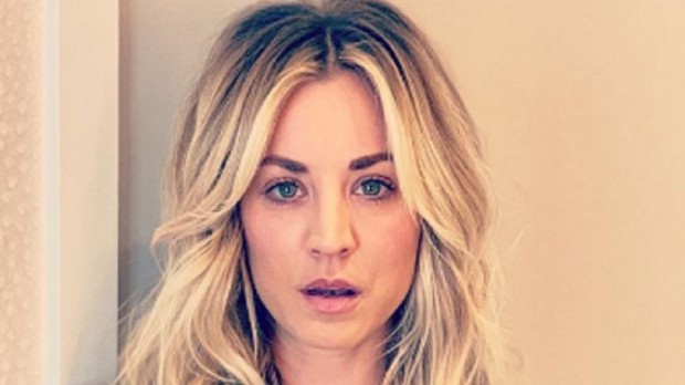 Kaley Cuoco confesó lo mal que la pasó tras dejar "The Big Bang Theory" y antes del estreno de "The Flight Attendant" / elintranews.com