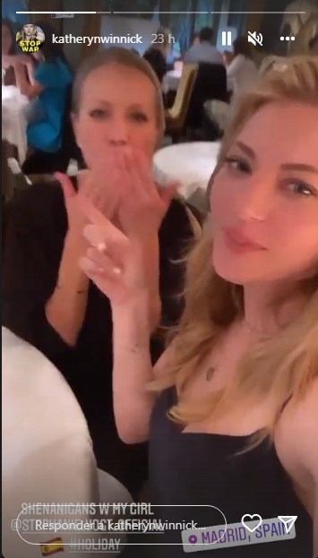 La actriz estuvo de vacaciones en Madrid, donde se encontró con su amiga Stephanie Vogt / www.instagram.com/katherynwinnick