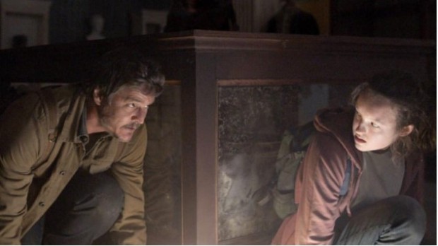 Bella Ramsey, en una escena de "The Last of Us" junto a Pedro Pascal / www.20minutos.es