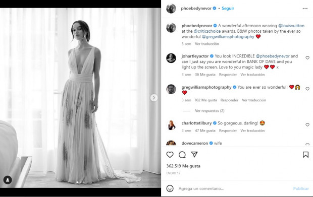Asi cambió la actriz tras abandonar el show para su tercera temporada / www.instagram.com/phoebedynevor