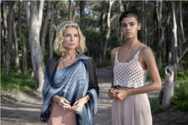 Elsa Pataky, en una escena de la miniserie australiana "Tidelands" / www.mdzol.com