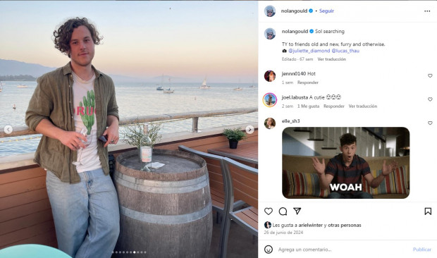 A sus 26 años, el intérprete presume de sus músculos / www.instagram.com/nolangould