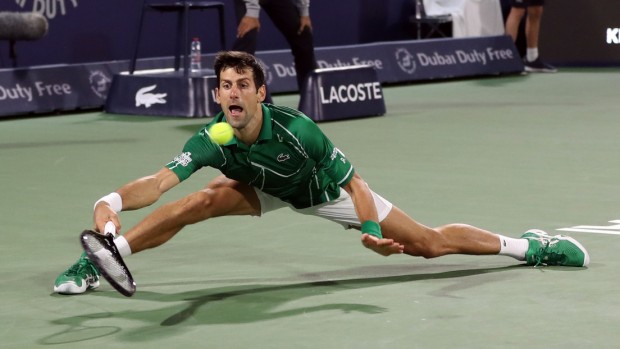 Esta imagen lo dice todo: Novak Djokovic se estira para llega a una pelota imposible / actualidad.rt.com