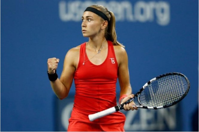 Aleksandra Krunic corrió de lado a lado de la pista para ganar un punto increíble / www.tennisworldes.com