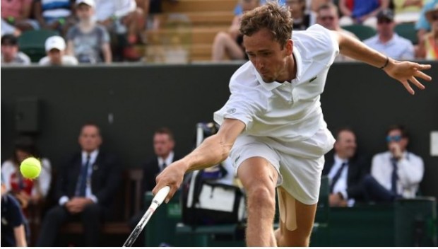 Daniil Medvedev en Wimbledon: esta imagen podría no verse este año, a menos que manifieste estar en contra de Vladimir Putin / as.com