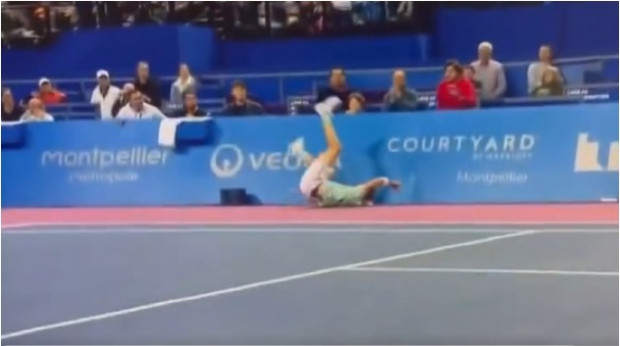 El momento de la fea caída de Ugo Humbert / www.20minutos.es