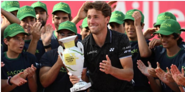 Casper Ruud ganó el título de Estoril, en el medio, tuvo un gesto pocas veces visto / www.puntodebreak.com
